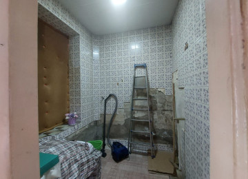 В центре города за к/т Низами от метро Сахиль и до торговой