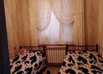 Abşeron rayonu Xırdalan şəhərinin mərkəzində Heydər