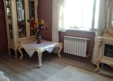 Abşeron rayonu Xırdalan şəhərinin mərkəzində Heydər