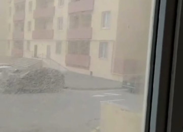 Saray Qesebeside 1 otaq 58 kv olan menzil kerditnen satllr