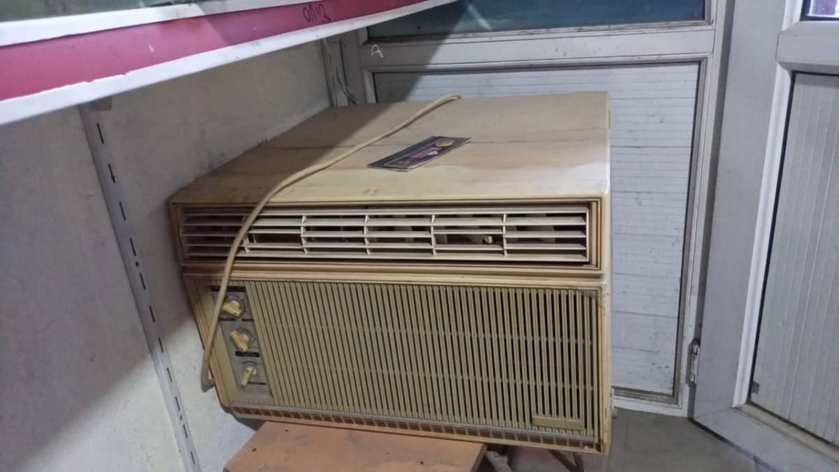 Beko kondisioner Beko kondisioner 45 kv yaxşı soyudur. Qiymət 130 azn. Ünvan