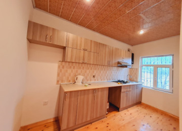 Masazrda 2 otaq heyet evi 70 kv satllr 44900 azn qaz islq