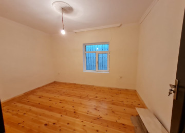 Masazrda 2 otaq heyet evi 70 kv satllr 44900 azn qaz islq