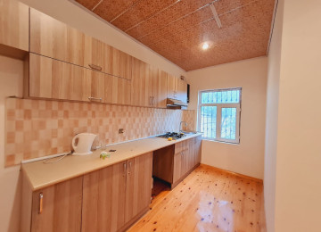 Masazrda 2 otaq heyet evi 70 kv satllr 44900 azn qaz islq