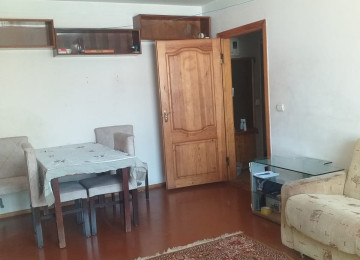 Yasamal rayonu Mikayıl Müşviq kücəsində (Botanika bagının