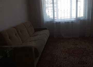 Yasamal rayonu Mikayıl Müşviq kücəsində (Botanika bagının