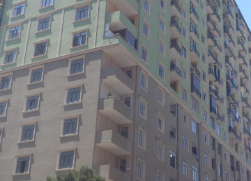 2 otaqlí menzil satílír Badamdarda 18/14-cü mertebesinde