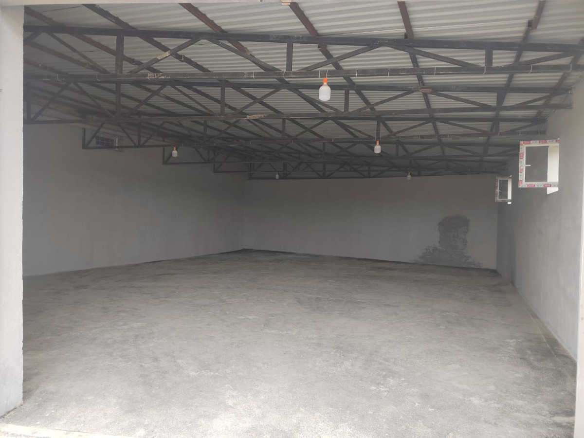 Anbar icarə verilir Balaxani Anbar icarə Balaxani yolu 200 kv ve her şeraitlidir 1000