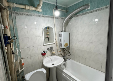 Xlrdalan unibankln yanl 2 otaq 58kv 5 mertebenin 4 cu