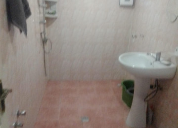 Abşeron rayonu Xırdalan şəhərinin mərkəzində Heydər