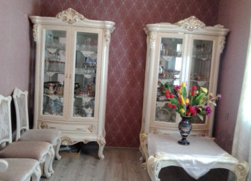 Abşeron rayonu Xırdalan şəhərinin mərkəzində Heydər