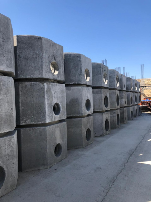 Beton boru, beton konstruksiyalar Zavodumuzda su kanalizasiya quyuları, təzyiqsiz borular,