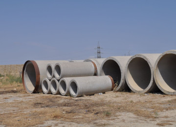 Zavodumuzda su kanalizasiya quyuları, təzyiqsiz borular,