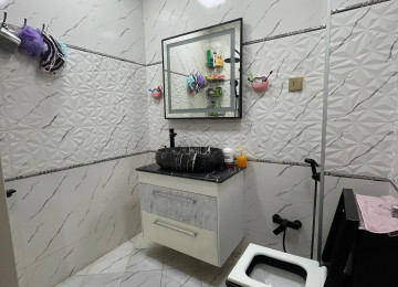 Masazırda Çıxarışlı(Kupçalı)mənzil satılır. Bina Masazırın