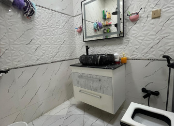 Masazırda Çıxarışlı(Kupçalı)mənzil satılır. Bina Masazırın