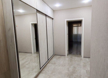 ÇOX TƏCİLİ SATILIR!!! Mənzildə yaşamaq üçün hər bir şərait