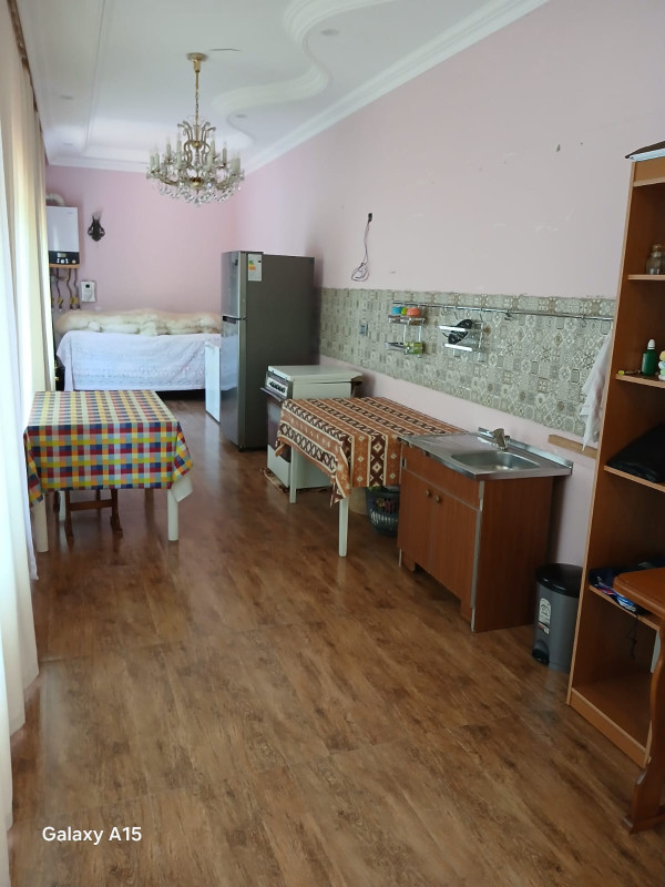 5 otaqlı həyət evi "BAKI ƏMLAK HOUSE" şirkəti tərəfindən Buzovna qəsəbəsində