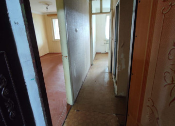 Neftçilər metrosuna yaxın Çobanzadə küçəsində 5 mərtəbəli