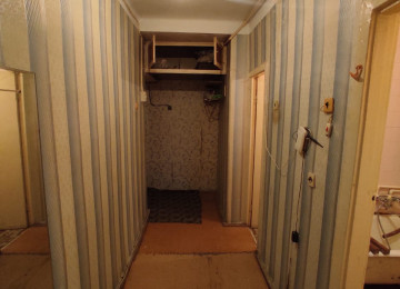 Nərimanovda (Montində) zəif təmirli, kirayə bina evi