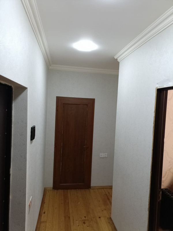 Er riyadla uzbeuz Abşeron rayonu, Er Riyad ticaret merkezi ile üzbəüz Dost