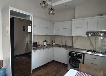 Xətai r-nu Gənclik Parkının üst girişində 12 mərtəbəli