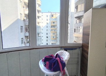 Xətai r-nu Gənclik Parkının üst girişində 12 mərtəbəli