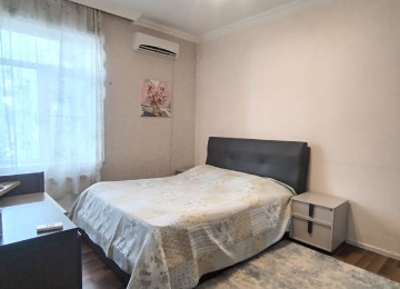 Xətai r-nu Gənclik Parkının üst girişində 12 mərtəbəli