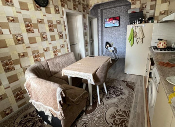 Daxili Kreditlə satılır.Tək şəxsiyyət vəsiqəsi ilə. İlkin