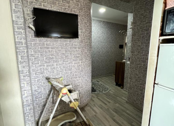 Daxili Kreditlə satılır.Tək şəxsiyyət vəsiqəsi ilə. İlkin