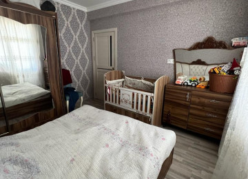 Daxili Kreditlə satılır.Tək şəxsiyyət vəsiqəsi ilə. İlkin