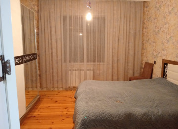 Bizonvnada Mərdəkan körpüsünü keçən kimi əsəs yolun ustündə