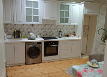 Bizonvnada Mərdəkan körpüsünü keçən kimi əsəs yolun ustündə