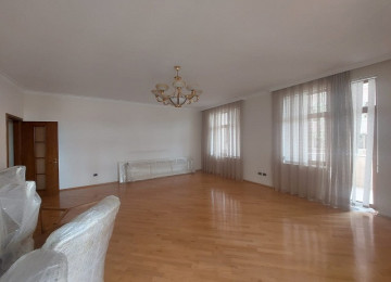 28 may metrosyndan 10 deq məsafədə yerləşən yeni tikili