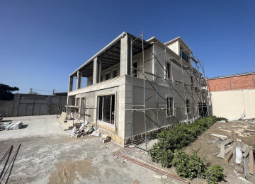 Fasad isleri görülür. Tarsofka Ustasi, Fasad Boya isleri,