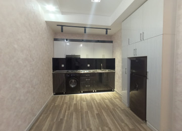 3 otaqlı mənzil 10/4-75 kv.m. Xətai r/n Gəncə pr. ,,,MALİYYƏ ARAYIŞI VAR !!! Xətai r/n. Gəncə pr.-də