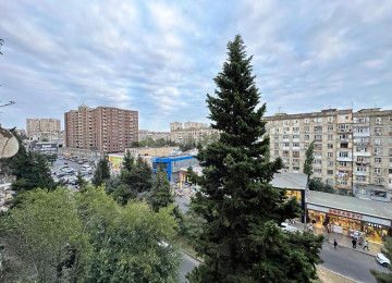 Xətai rayonu, Əhmədli metrosuna 6-7 deqiqelik Məktəblər