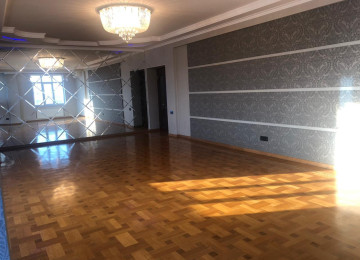 am təmirli və kommunikasiya ilə təmin olunmuş mənzildir.