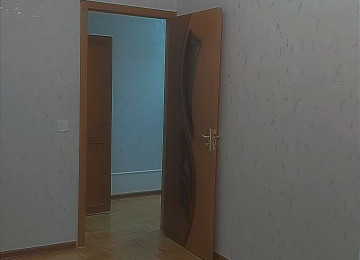 Xlrdalan teze bazarln yanl 1 otaq bos 45kv 350azn qaz islq