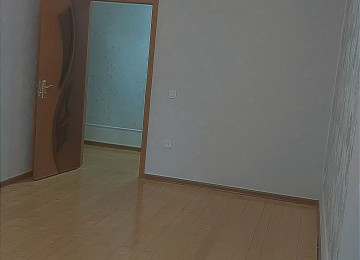 Xlrdalan teze bazarln yanl 1 otaq bos 45kv 350azn qaz islq