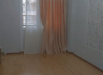 Xlrdalan teze bazarln yanl 1 otaq bos 45kv 350azn qaz islq