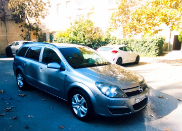 Salam Opel Astra 2005 model satılır hər bir şeyi işlək