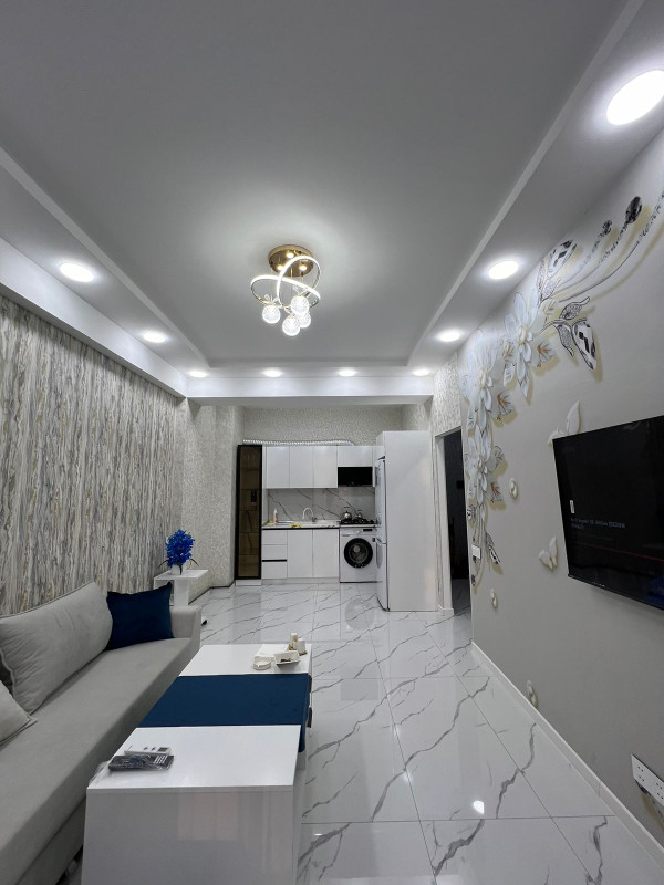 Yeni Gunesli qes. Yeni tikili binada 2 otaga duzelme Əla Təmirli Mənzil Əşyalarla birgə satılır. Yeni Gunesli qes. Yeni tikili binada 2 otaga duzelme Əla