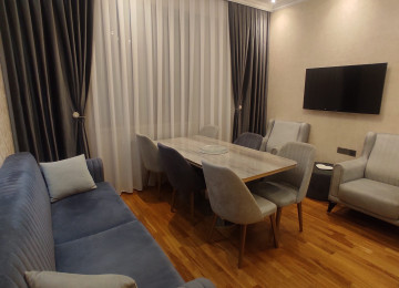 İpoteka qaydalarına uyğun 2 otaqlı mənzil satılır . Qara