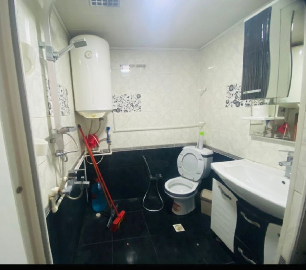 2 otaq menzil kiraye verlir ,Yalnız rəsmi nikahı olan ailələrə üstünlük verilir! Uyğun