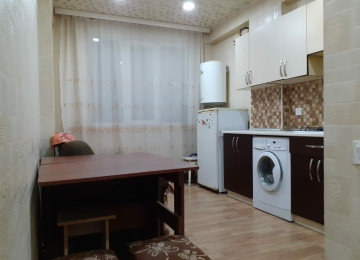 Riyat ticaret merkeznin yanl 1 otaq 36 kv 280 azn menzil
