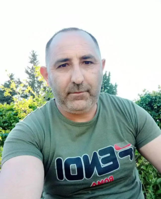Nezaretci işi axtariram 43 Yaşim var Boyum 1.78 çekim 85. Nezaretci işi axtariram