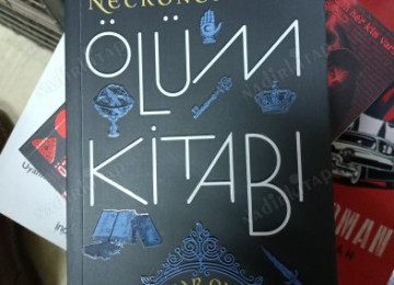 Necronomicon Olum Kitabi Satilir Kitab Haqqinda: