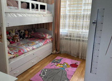 Xətai rayonu Məzahir Rüstəmov küçəsi,Lisey 88,25