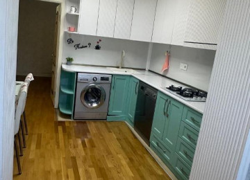 Xətai rayonu Məzahir Rüstəmov küçəsi,Lisey 88,25