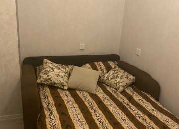 Xırdalan şəhəri AAAF parkda 2 otaqlı ev kirayə verirəm,